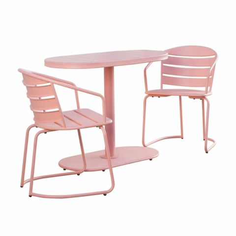 Pink iron outdoor dining set from Mypersnicketyhome.com