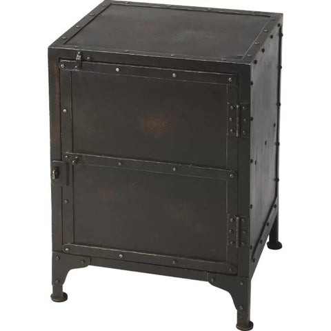 Black iron storage table from Mypersnicketyhome.com